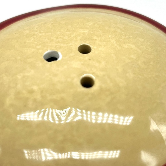 Vintage Ceramic Christmas Holly Salt and Pepper Shaker Set Yankee Candle Co - Picture 8 of 10